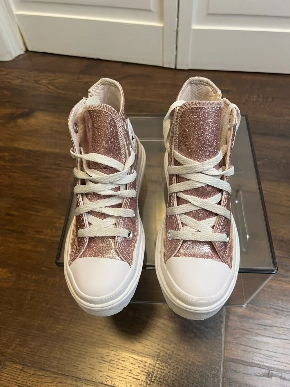 Converse Girls Chuck Taylor All Star Lugged Glitter Sneakers Size 13 Color Pink